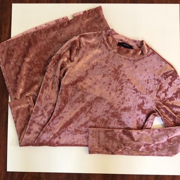 Forever 21 Dresses & Skirts - Dress Velvet small Sexy long sleeve high neck slit